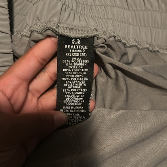 NWT Realtree Fishing Ladies Sea Side Skort, Frost Gray, 2XL - Picture 8 of 10